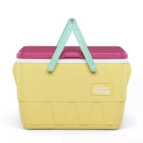 Igloo Storage & Organization Igloo Limited Edition Picnic Basket
